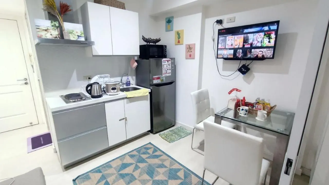 Rollenz Staycation Paranaque City