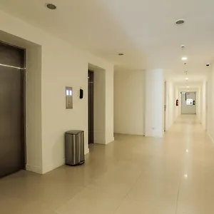 Go Manila Airport Road Отель